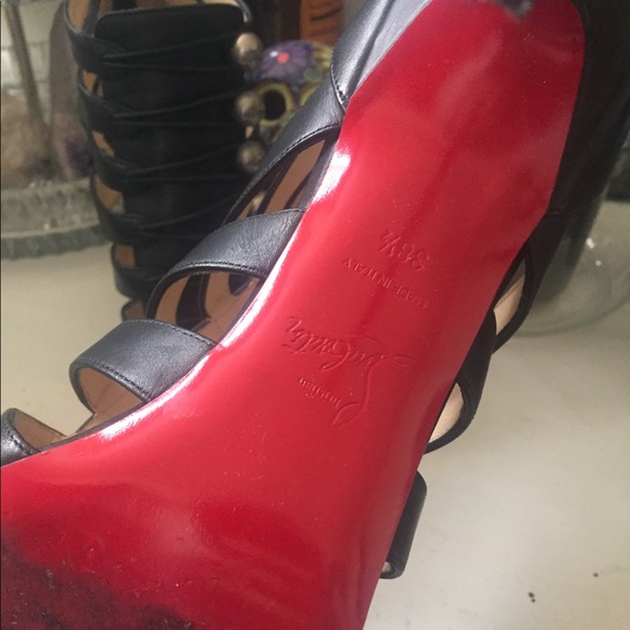 Christian Louboutin ❤️Preloved ❤️ Heels - Picture 5 of 5